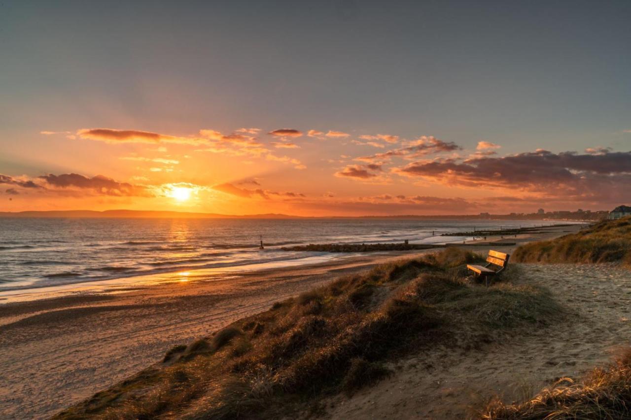 Apartmán Sea Breeze - Coast Bournemouth Exteriér fotografie